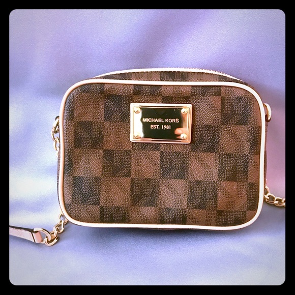 Michael Kors Handbags - Michael Kors Small Handbag w/strap